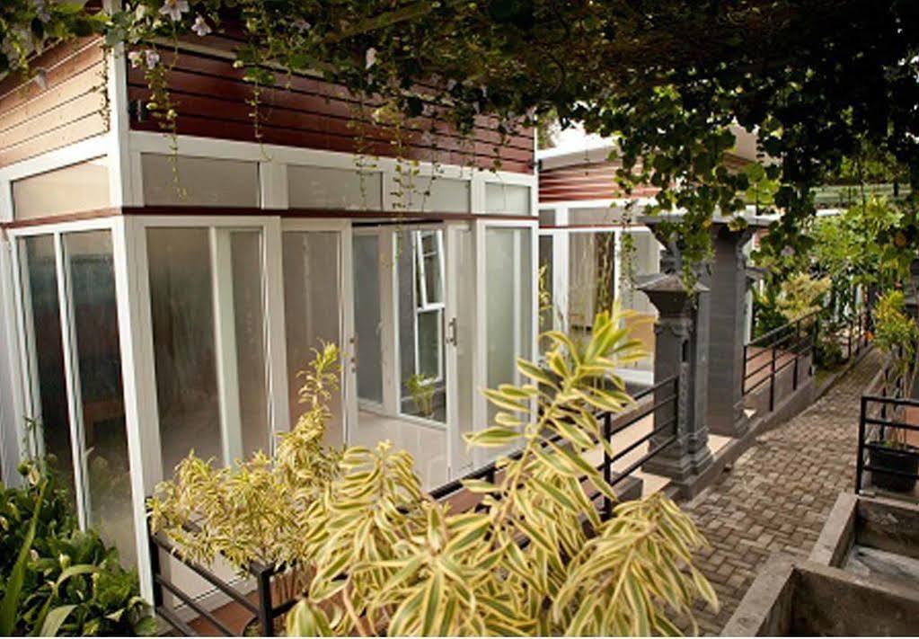 Aqua Octaviana Bali Villa Canggu Exterior foto